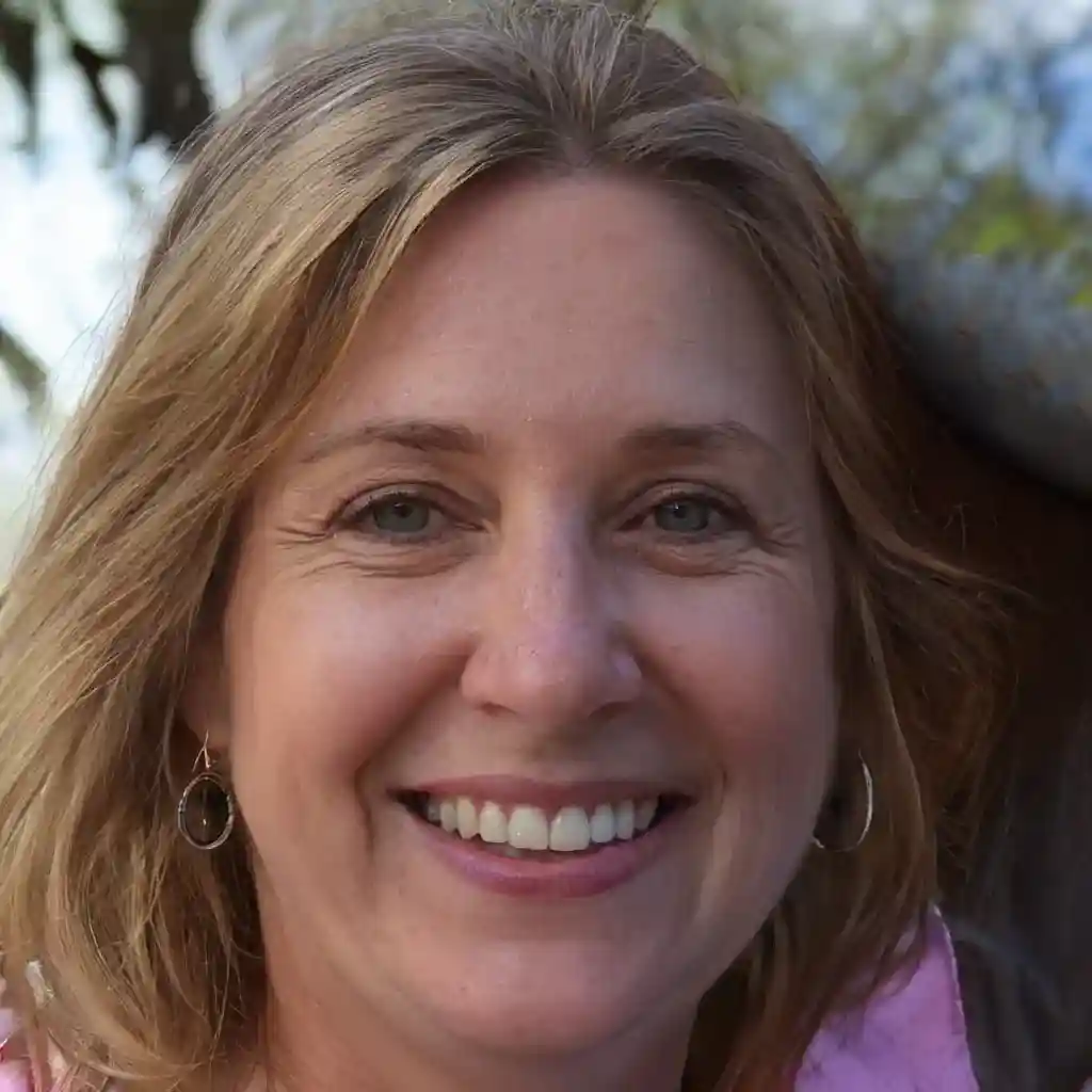 dubai wealth secret eva mills